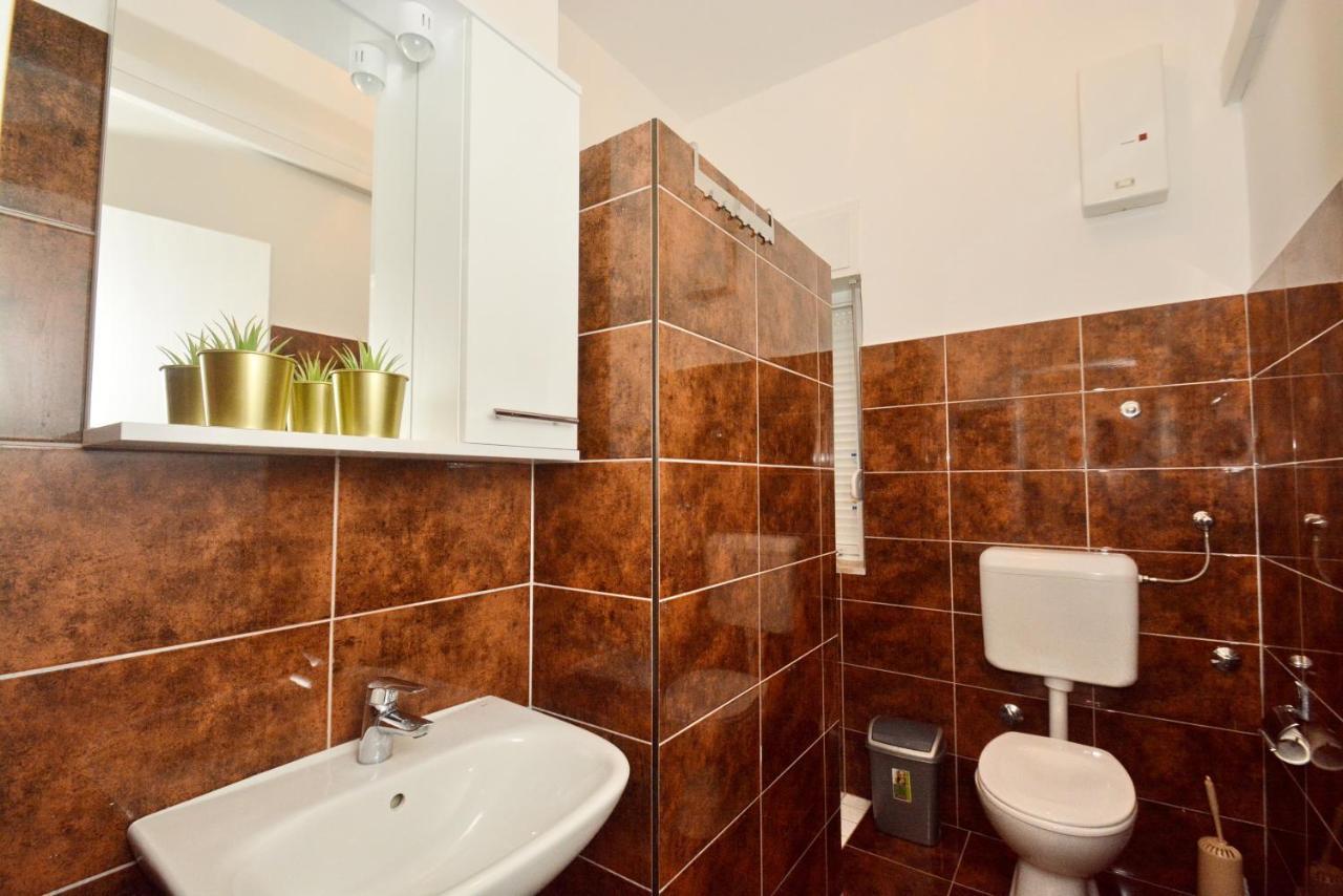 Guesthouse Kamen Kuca Podstrana Kültér fotó