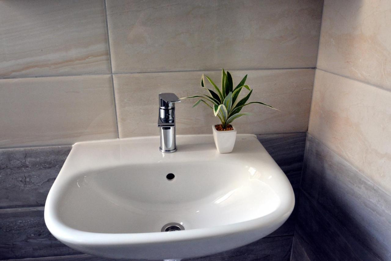 Guesthouse Kamen Kuca Podstrana Kültér fotó