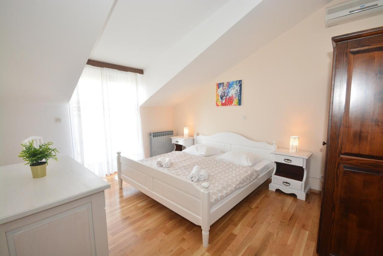 Guesthouse Kamen Kuca Podstrana Kültér fotó